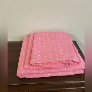 TARGET CASUAL HOME Pink Polka Dot Full FLAT SHEET 92” x 78”  & two pillowcases